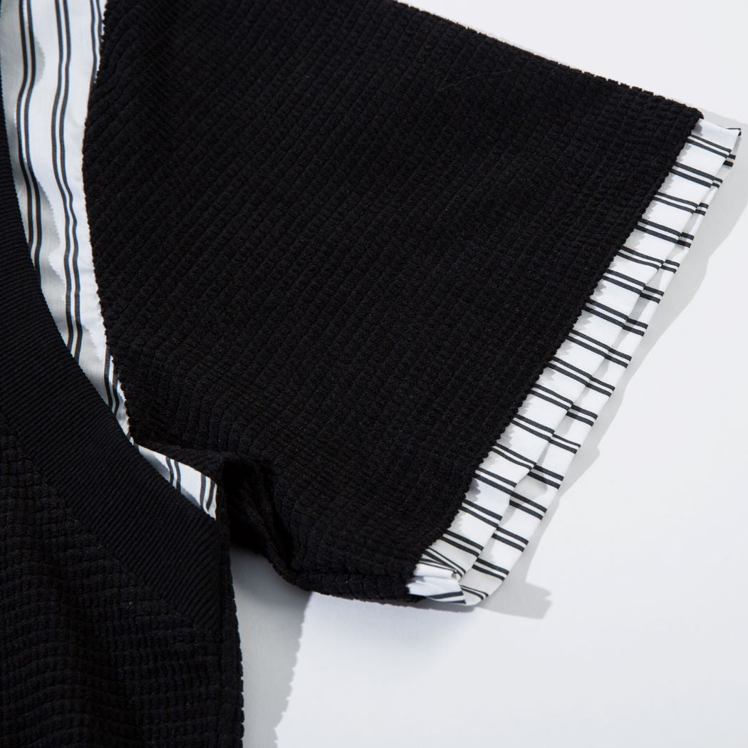 Ribbed V-Neck with Stripe T-shirt