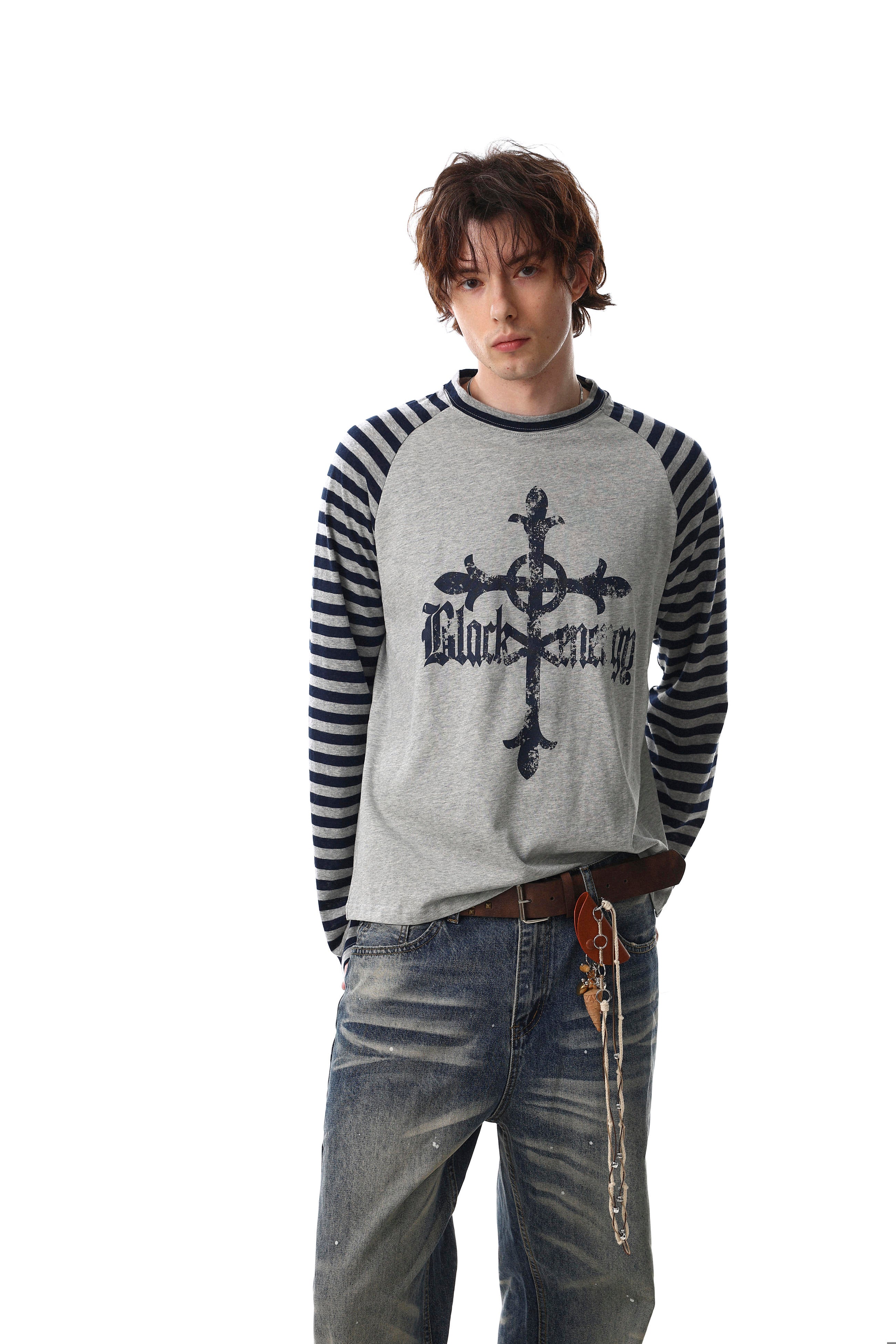 Gravecross Striped Raglan T-shirt - h0neybear