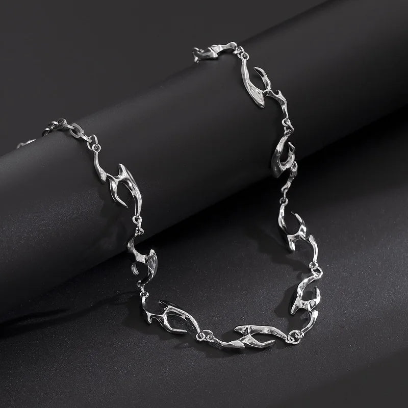 Banshee Link Necklace - h0neybear