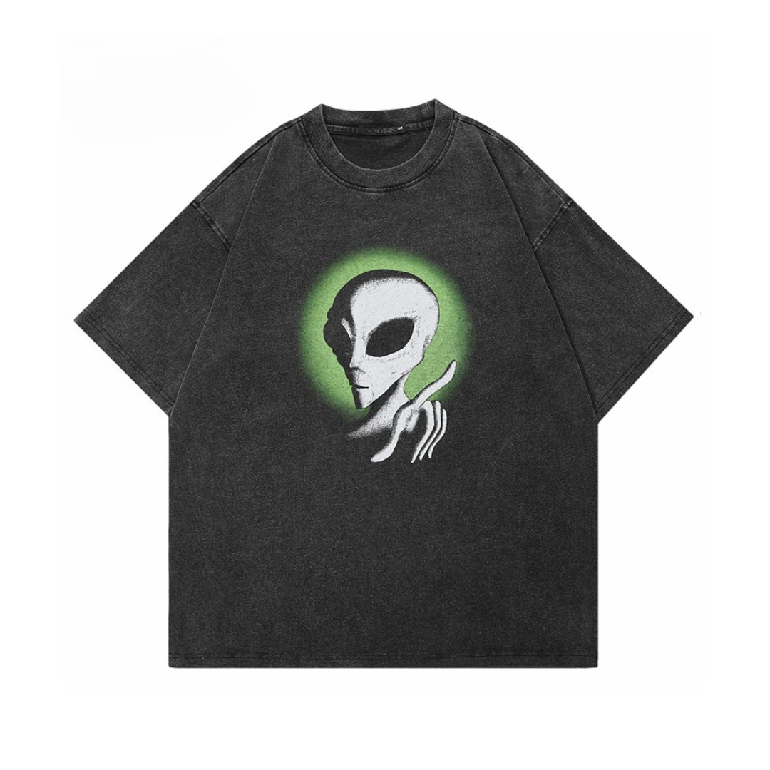 Enigma Alien Graphic T-shirt - h0neybear